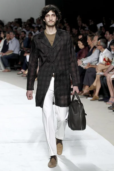Look 21